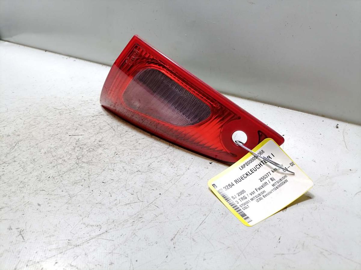 Mitsubishi Colt Z30 original R&uuml;cklicht R&uuml;ckleuchte rechts innen 3 T&uuml;rer BJ05